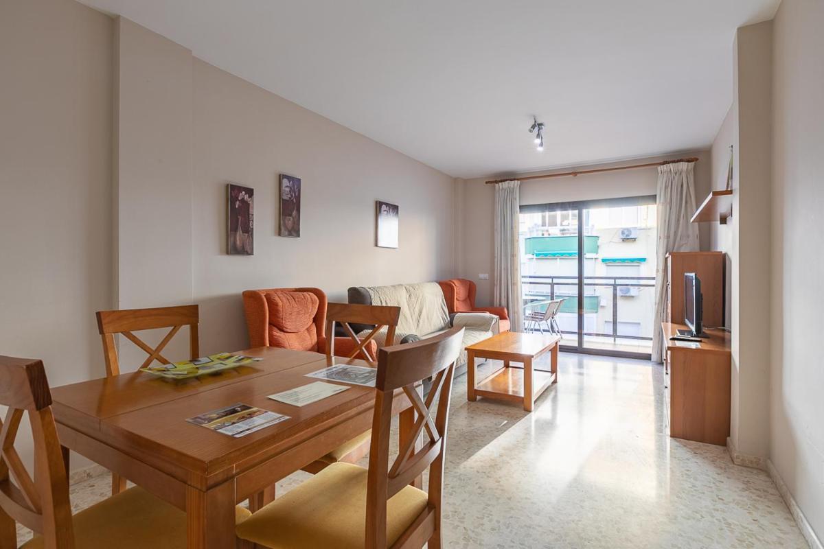 Apartamentos Guerrero Torre Del Mar Exterior foto