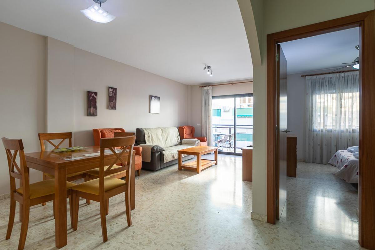 Apartamentos Guerrero Torre Del Mar Exterior foto