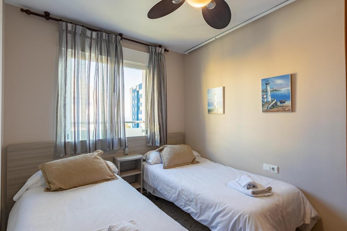 Apartamentos Guerrero Torre Del Mar Exterior foto